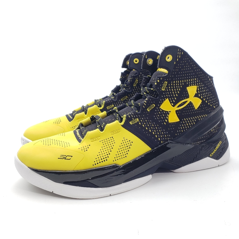 Under Armour Curry  2   "LONG SHOT" BLACK YELLOW 1259007-004 MENS  SIZE 9